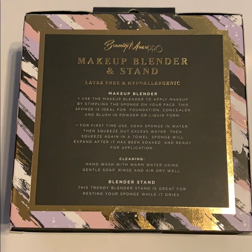 Makeup Blender & Stand - Picture 3 of 3